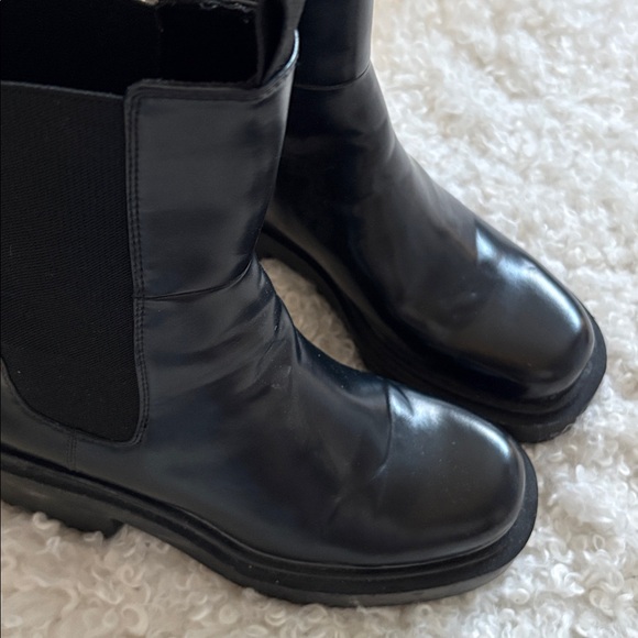 H&M black women’s boots - Picture 2 of 6